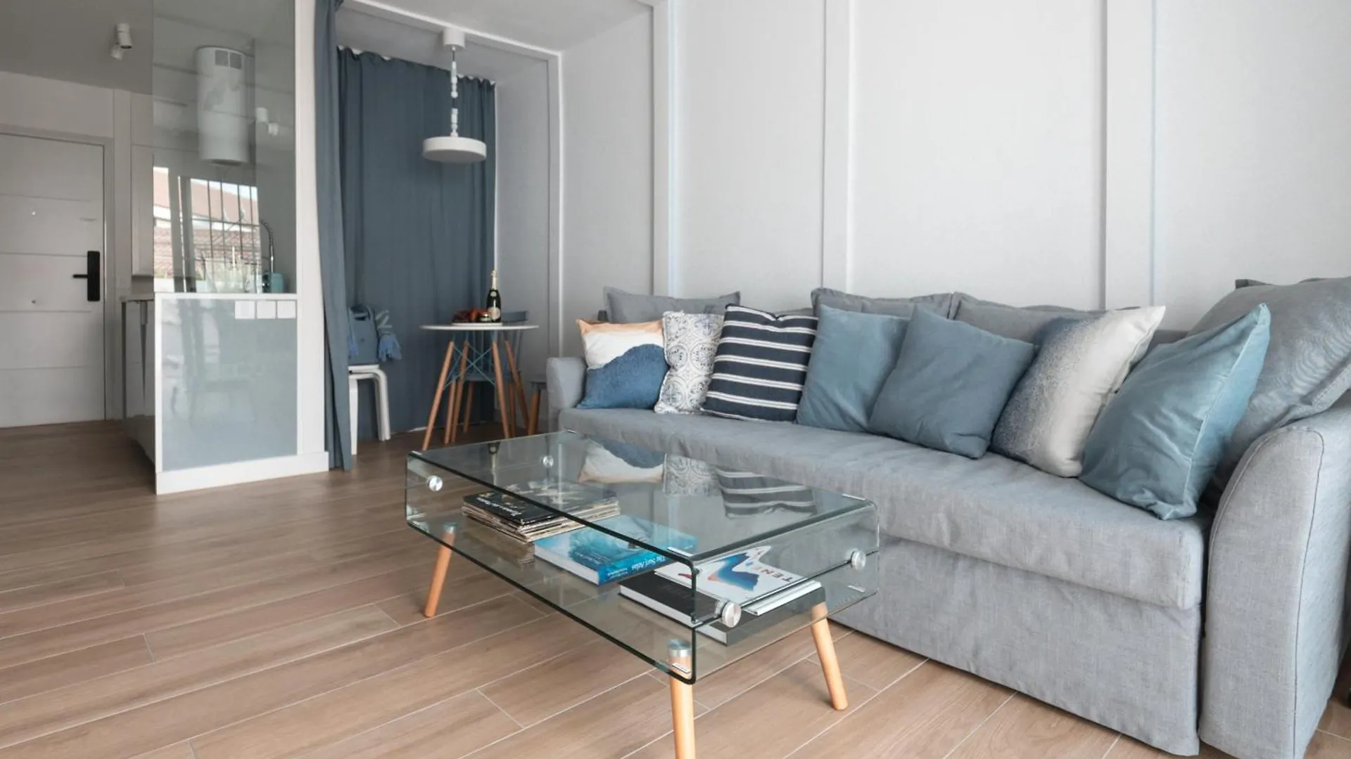 Apartment With Private Jacuzzi And Terrace In Los Christianos 洛斯克里斯蒂亚诺斯 西班牙