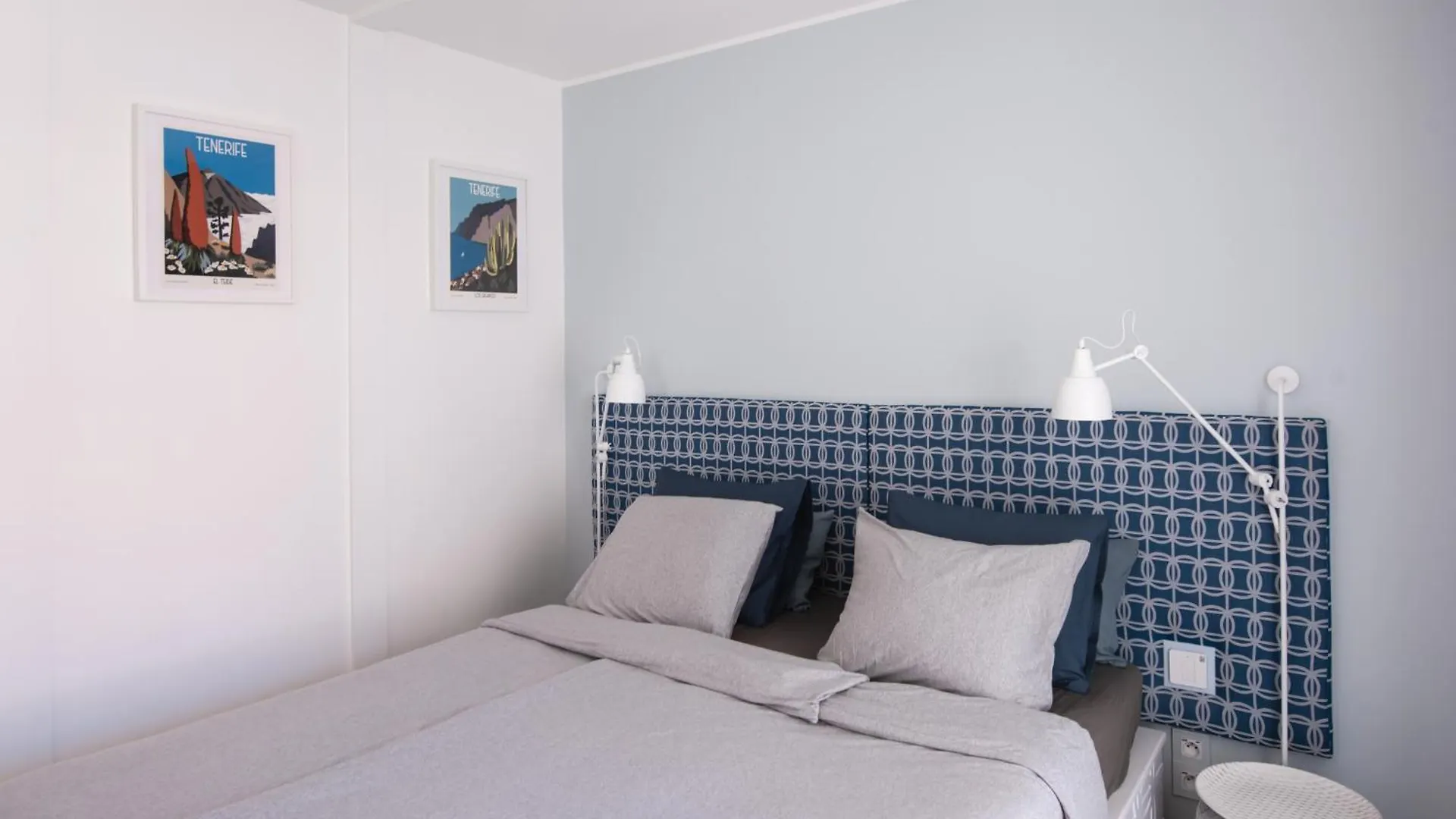 Apartment With Private Jacuzzi And Terrace In Los Christianos 洛斯克里斯蒂亚诺斯 0*,  西班牙